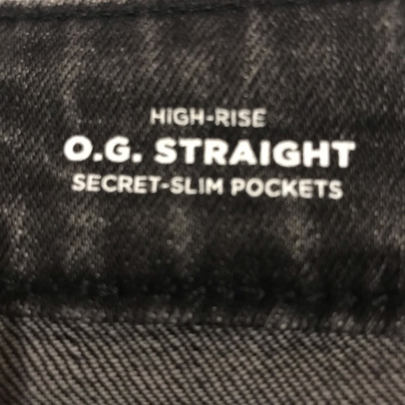 Old Navy Women High-Rise OG Straight Jeans - Picture 8 of 16